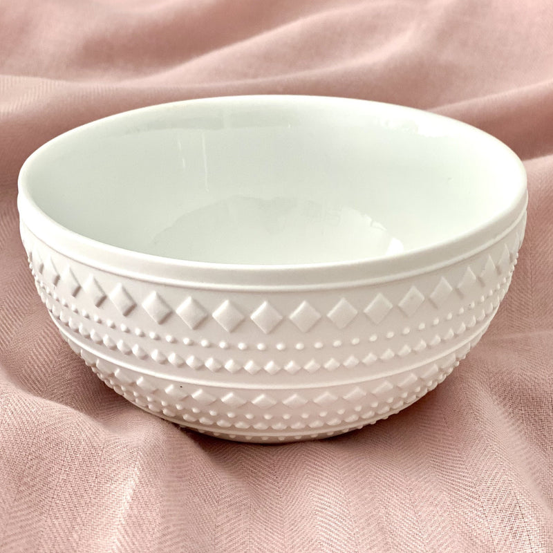 Este bowl é daquelas peças versáteis que podem ser usadas em inúmeras ocasiões e de formas muito diferentes!